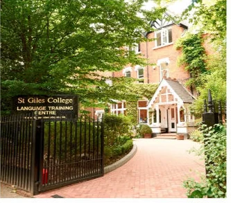 St Giles International照片 3